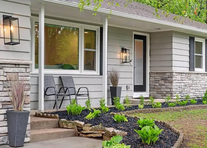 Luxury 1800Sq.Ft Home - Sleeps 8